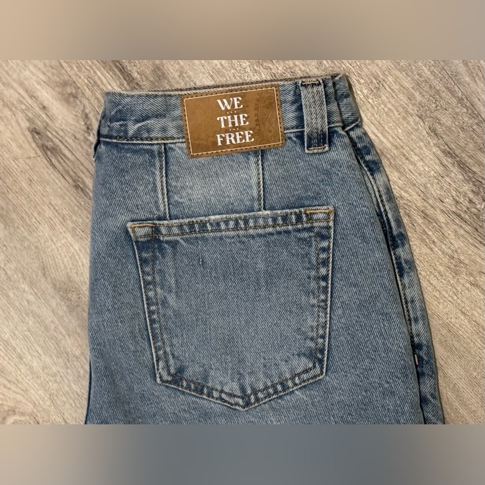 NEW Free People We The Free CRVY Gia Wide-Leg Jeans Light Wash Size 26/2 US $128 - Picture 6 of 15